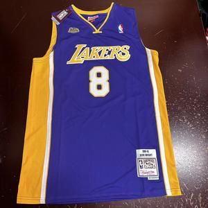 Mitchell and Ness Los Angeles Lakers Kobe Bryant purple basketball jersey no. 8